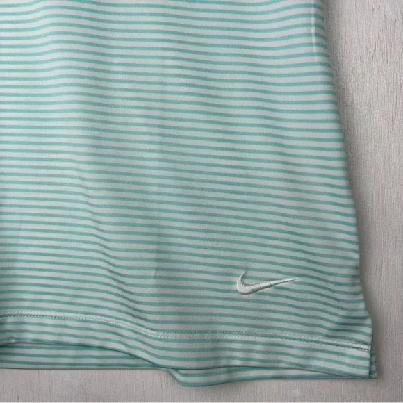 **SOLD**Nike | NIKEGOLF women’s sleeveless blue/green shirt top 1/4 button polo - Picture 11 of 16